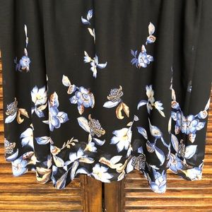 White House Black Market Skirt